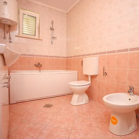 Apartment Antonio Mokošica